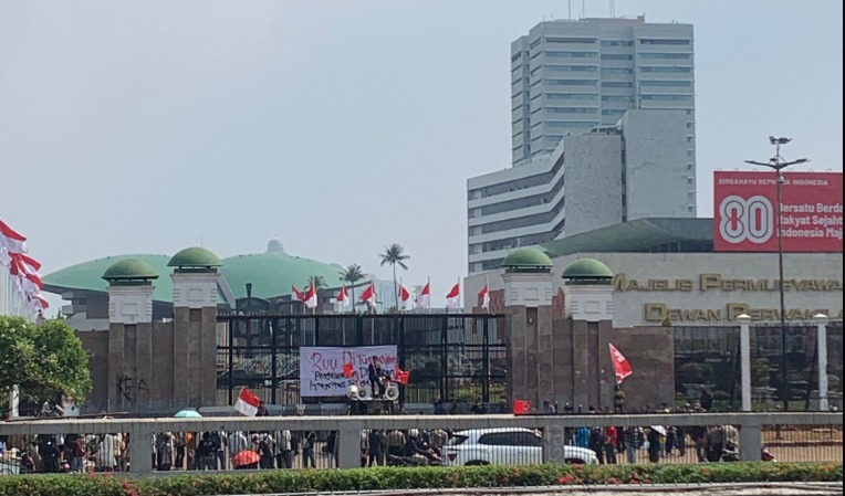 6.418 Polisi dan TNI Siaga di Gedung DPR Antisipasi Aksi Massa Hari Ini